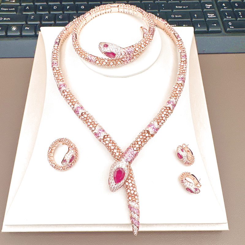 Дизайнерский комплект украшени – обзор и цена Vintage Collectible Jewelry